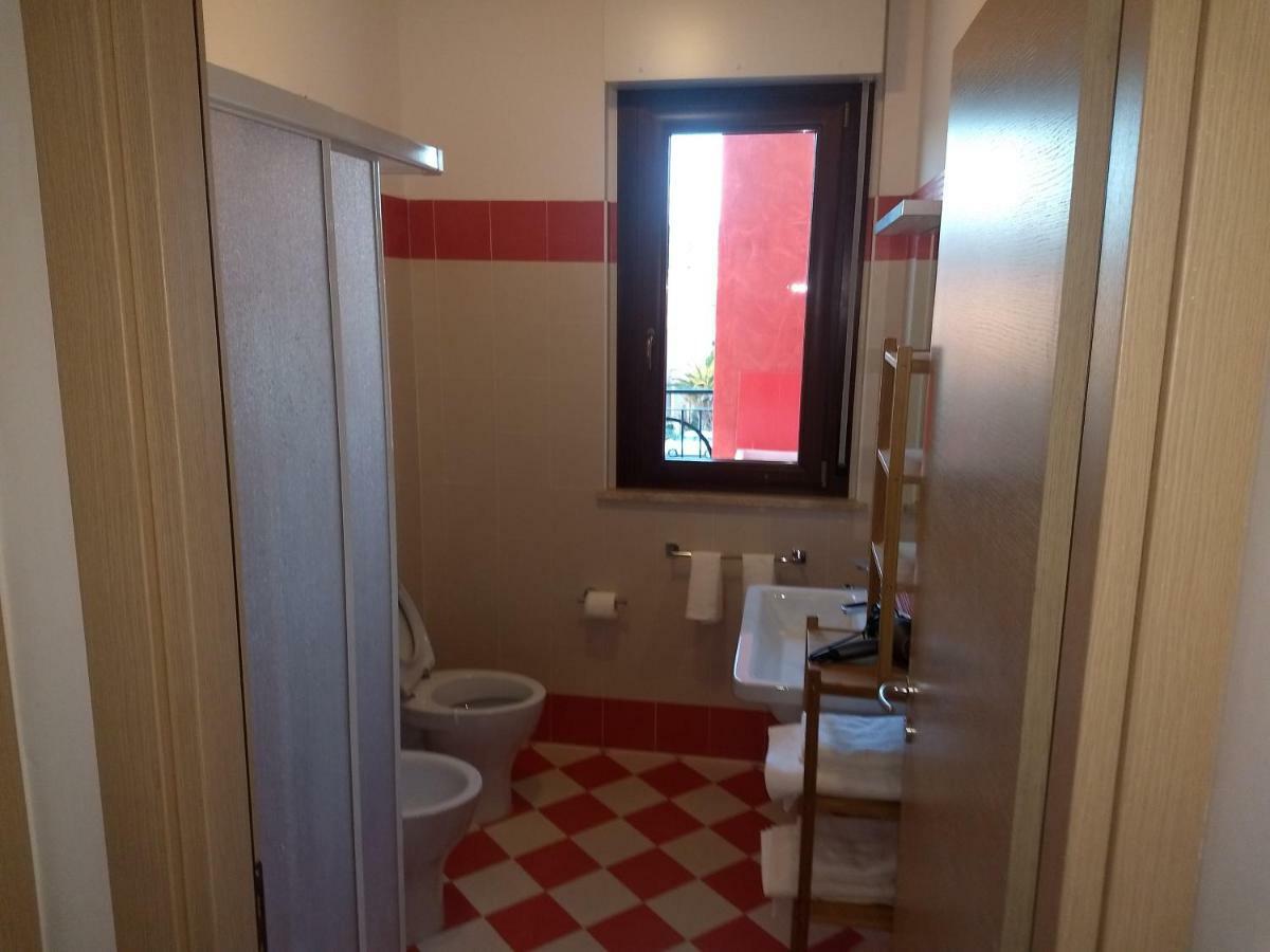 Appartamento Seafront And Mountain View Penthouse Martinsicuro Esterno foto